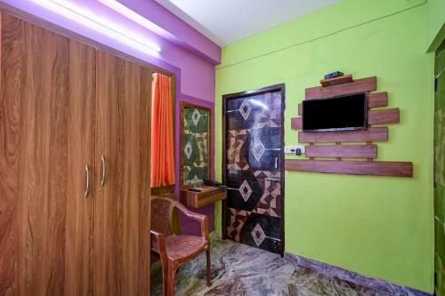 Oyo 74265 Hotel Diamond Palace