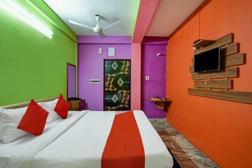 Oyo 74265 Hotel Diamond Palace