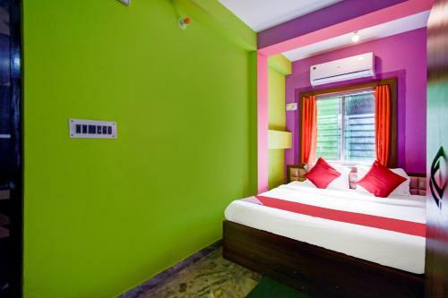 Oyo 74265 Hotel Diamond Palace