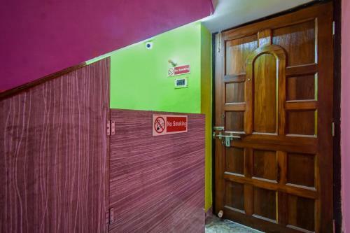 Oyo 74265 Hotel Diamond Palace