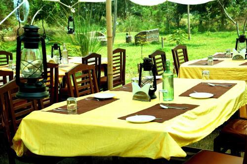 Hotel Chambal Wildlife S Lodge