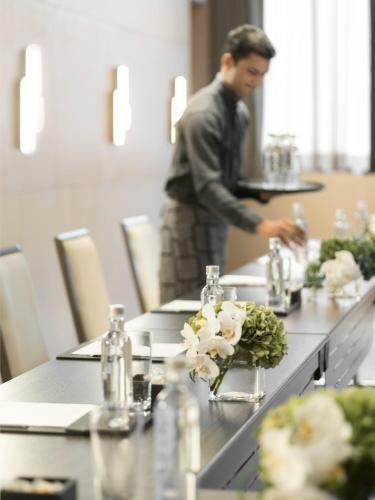 Four Seasons Hotel Bengaluru At Embassy One