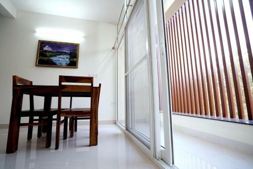 Castle Jp Service Apartments