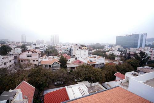 Castle Jp Service Apartments