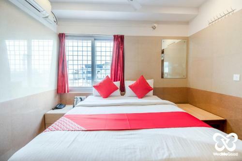 Hotel Oyo 71538 Royal Residency