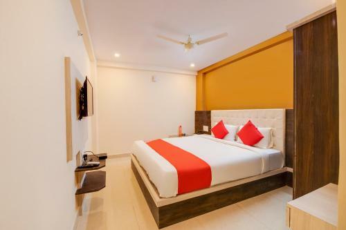 Hotel Oyo 71425 Sai Luxuria