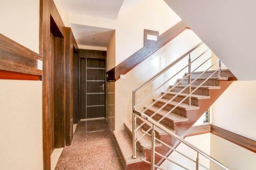 Hotel Oyo 71425 Sai Luxuria