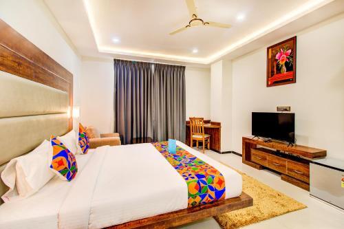 Fabhotel Prime Ivory Pearl II