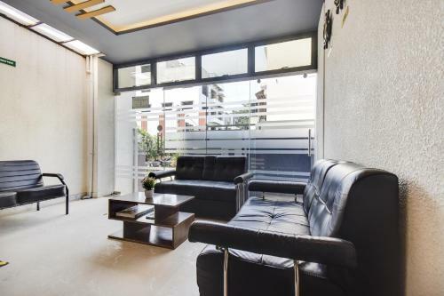 Hotel Oyo 76298 Prime Suites