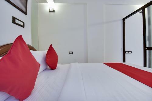 Hotel Oyo 76298 Prime Suites