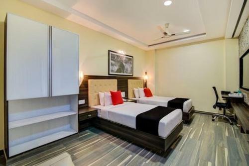 Phoenix Hotels & Resorts