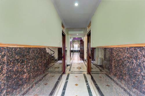 Spot On 77106 Hotel Sangam Royal