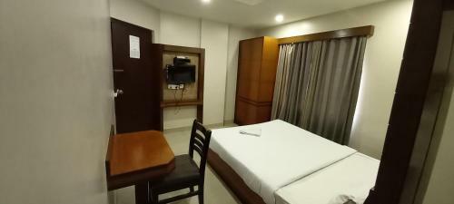 Park Palace Hotel Madiwala