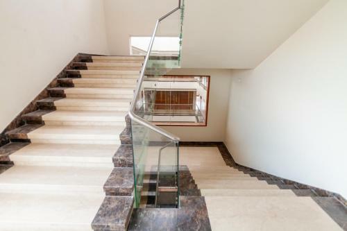 Zion - A Luxurious Hotel