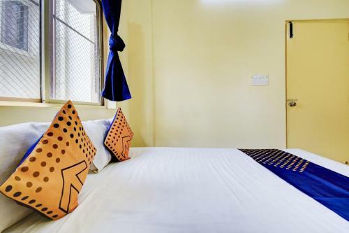 Hotel Spot On 76963 Crystal Homes