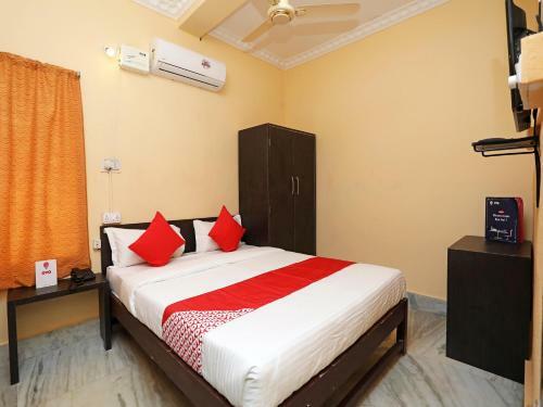 Hotel Oyo 72492 A K Residency