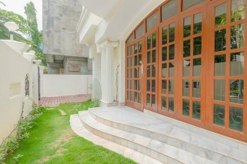 Hostal The White Villa Boutique Stay