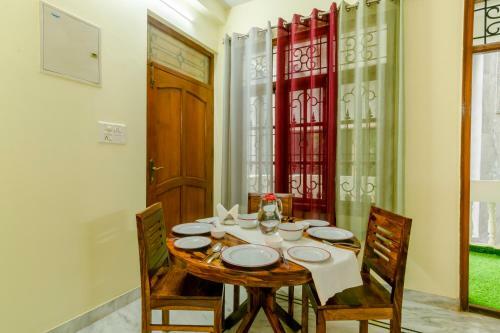 Hostal The White Villa Boutique Stay