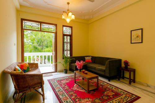 Hostal The White Villa Boutique Stay