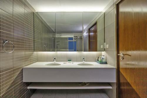Apartamento Lux Penthouse At Embassy Pristine - Long Stays By Jadecaps