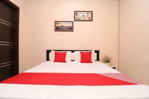 Hotel Oyo 28338 New Life