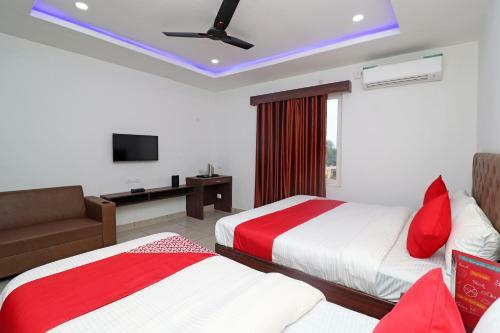 Hotel Oyo 27922 Ss Palace