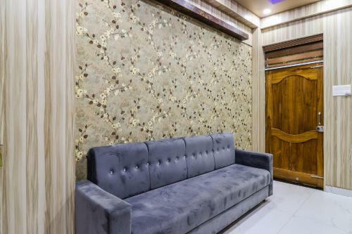 Oyo 60720 Hotel Regal Palace