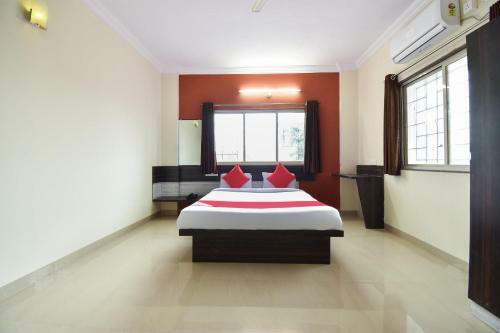 Oyo 43302 Hotel Sargam