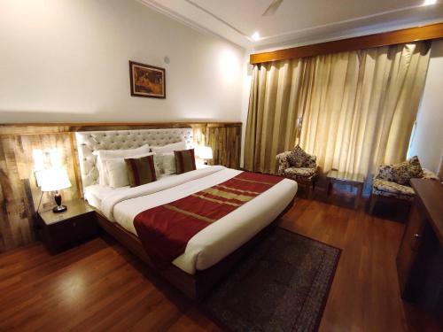 Aaroham The Watergate Hotel Bhimtal