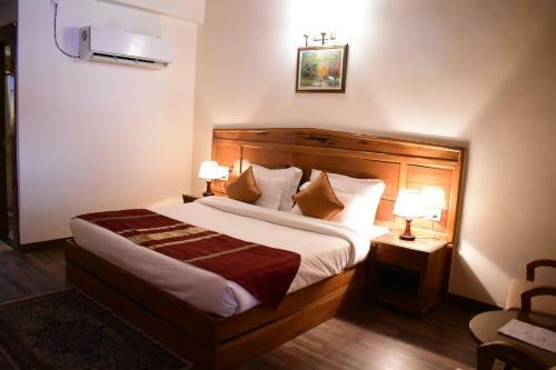 Aaroham The Watergate Hotel Bhimtal