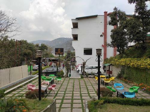 Aaroham The Watergate Hotel Bhimtal