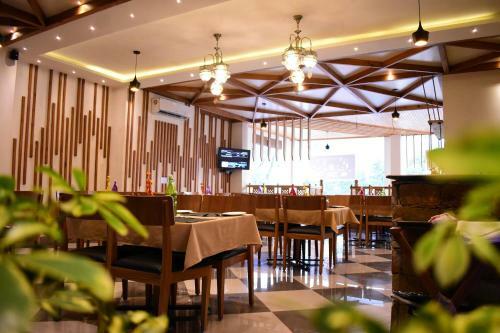 Aaroham The Watergate Hotel Bhimtal