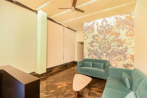 Hotel Capital O 28650 Nikhil Regency