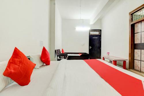 Oyo 68974 Hotel Pratap Plaza