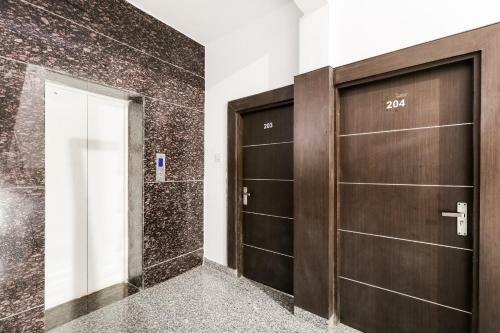 Oyo 68417 Hotel Surbhi