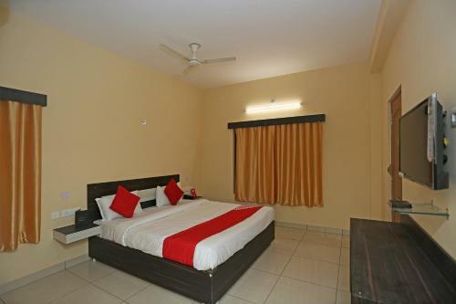 Oyo 27030 Hotel Blue Bell