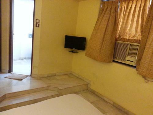 Hotel Ashray International, Sion