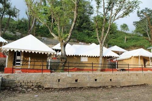 Camp Kasbah, Bir