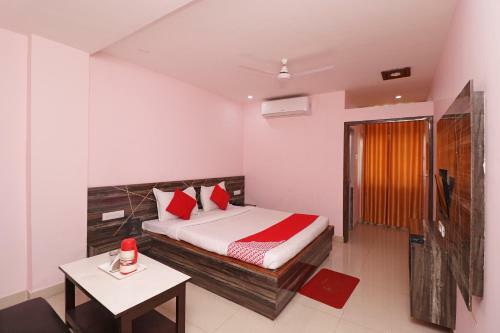 Capital O 30234 Hotel Shri Sai Amrit