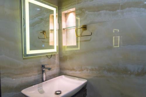 Hotel Onn Shelter Inn