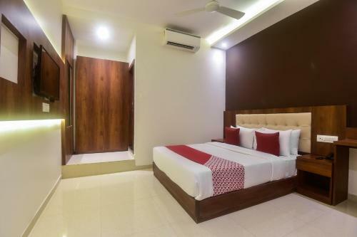 Hotel Oyo 48017 Shubham Residency