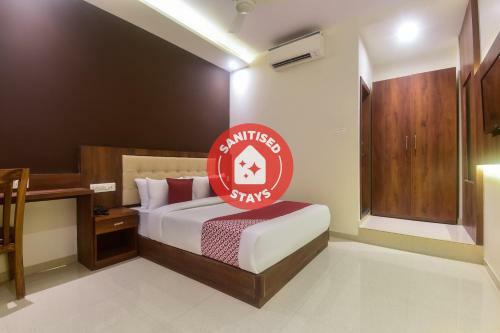 Hotel Oyo 48017 Shubham Residency