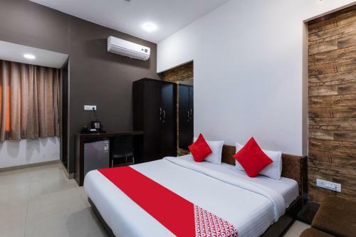 Hotel Oyo 64827 Marve Residency