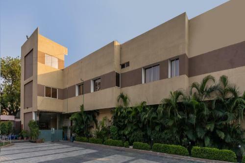 Hotel Oyo 64827 Marve Residency
