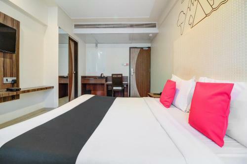 Capital O 71678 Hotel Sea Woods