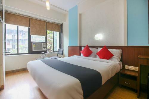 Capital O75414 Hotel Dream Residency