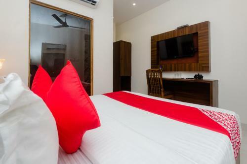 Hotel Oyo 24293 Amana International