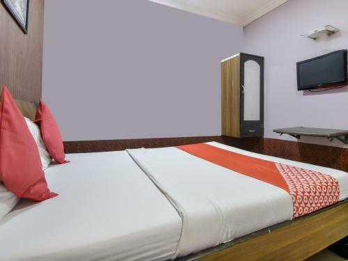 Oyo 76488 Hotel Impex Residency
