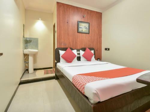 Oyo 76488 Hotel Impex Residency