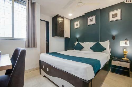 Hotel Silverkey Executive Stays 76611 Nirsukh Palace